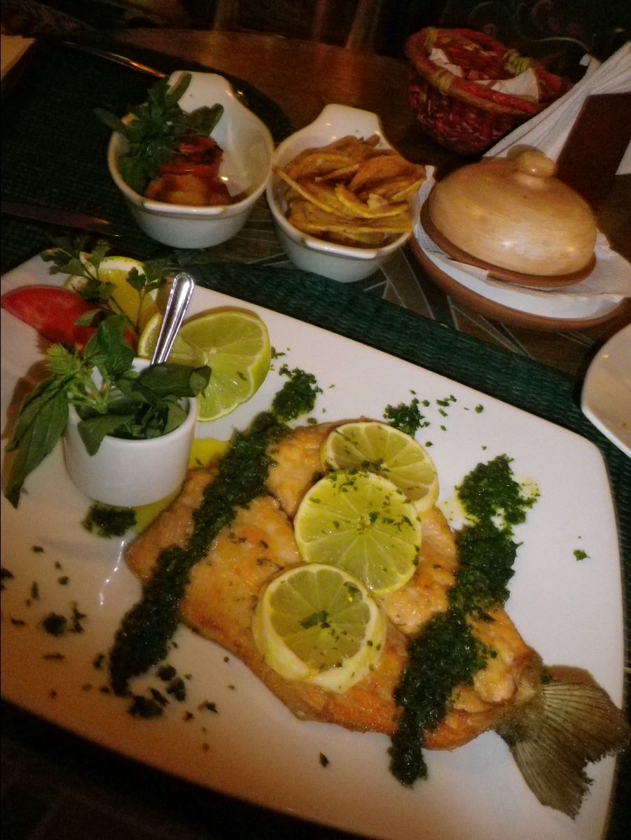 Indio Feliz restaurant07